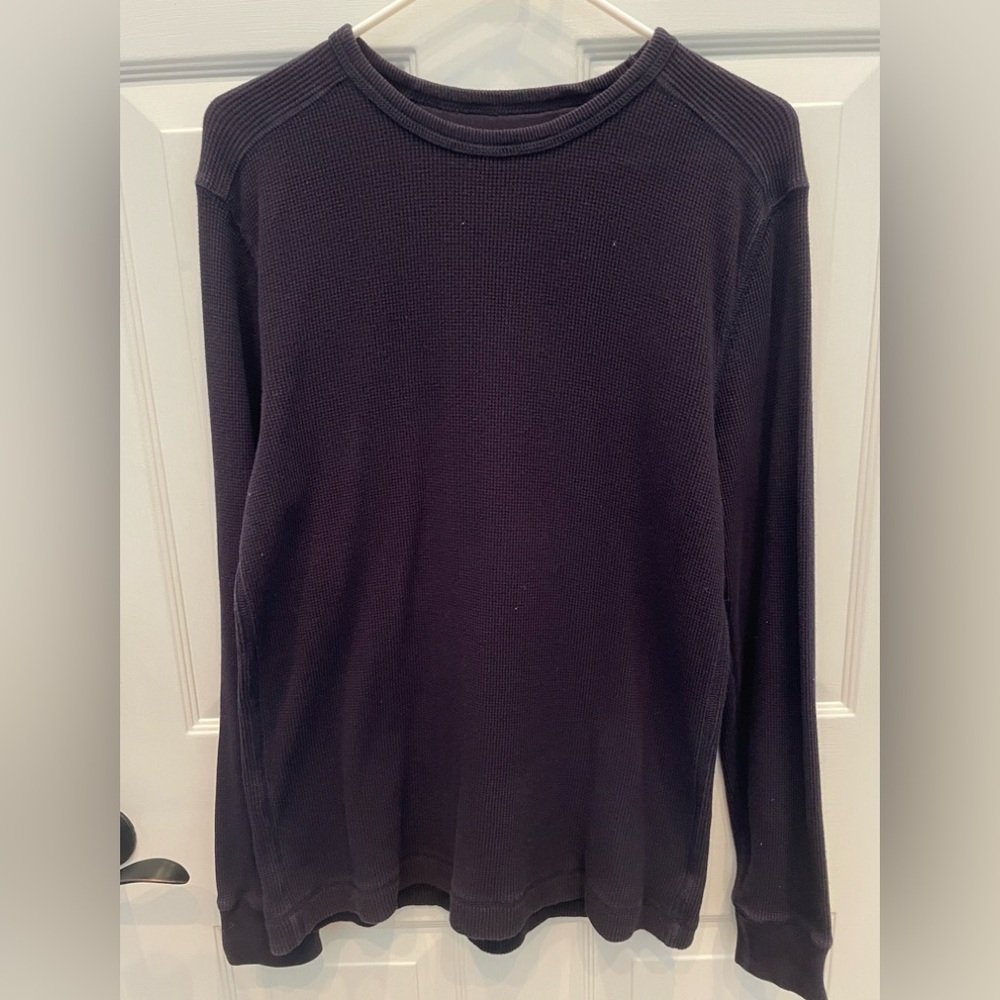 Men’s Land’s End navy blue thermal knit tee